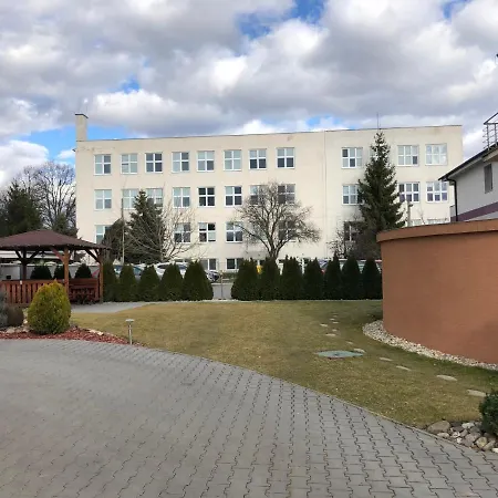 Matko A Kubko Levice