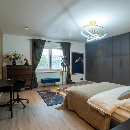 Matko A Kubko Apartamento Levice
